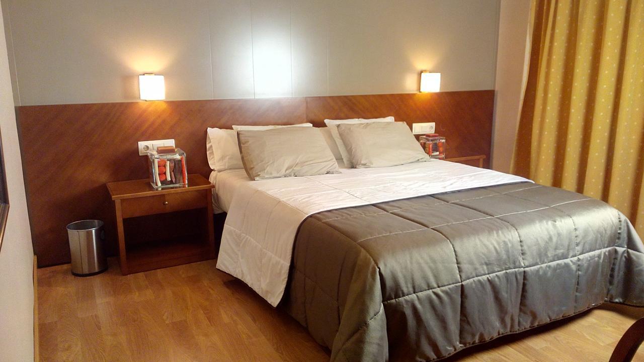 Hotel Avenida Рекена Экстерьер фото